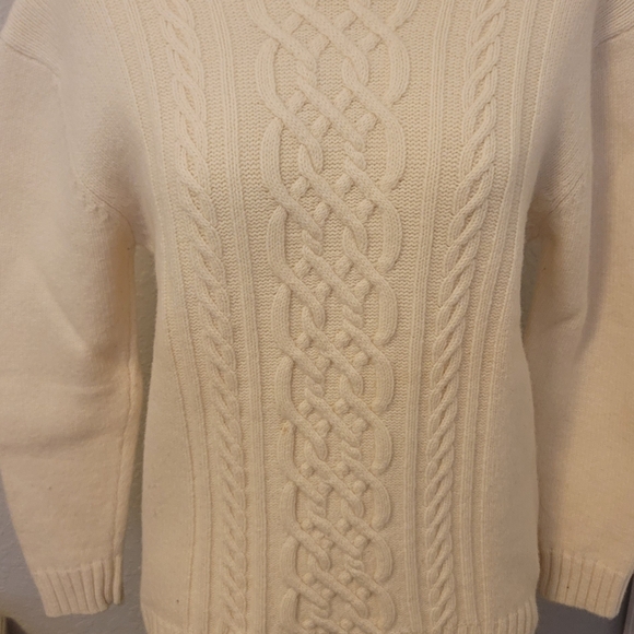Sweater - Picture 4 of 6